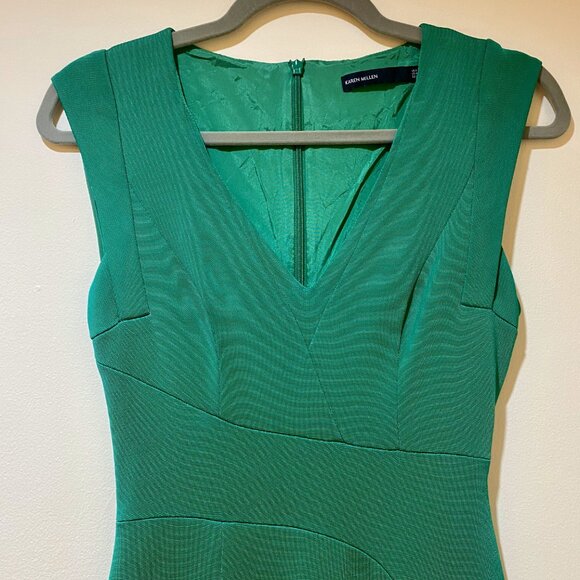 Karen Millen Elegant Bright Green V-Neck Structured Pencil Dress - Size 4 - Picture 8 of 16